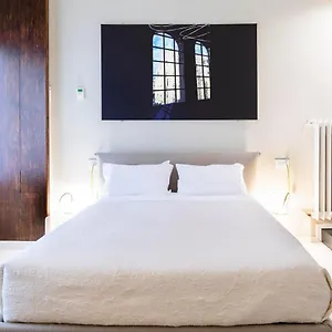 Bc Maison Bed&cafe ** ميلان